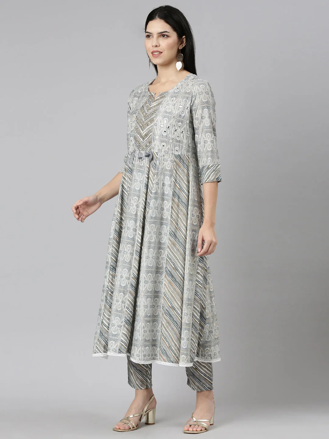 Neeru's Blue Regular Straight Printed Readymade suits